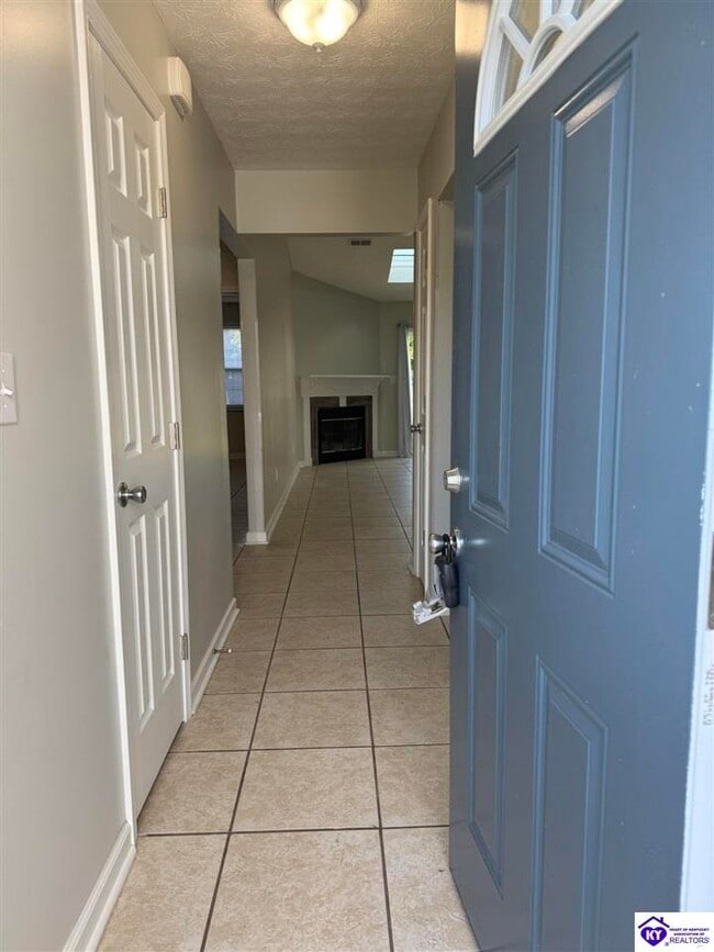 Photo - 624 Potomac Ct