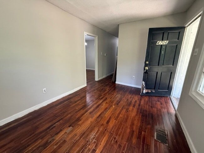 Photo - Charming 3 Bedroom Home on Secluded Street – Available Now!