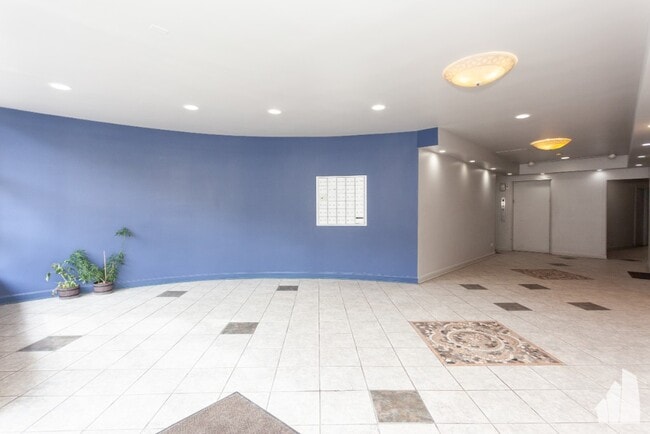 Photo - 5854 N Kenmore Ave Unit 5A