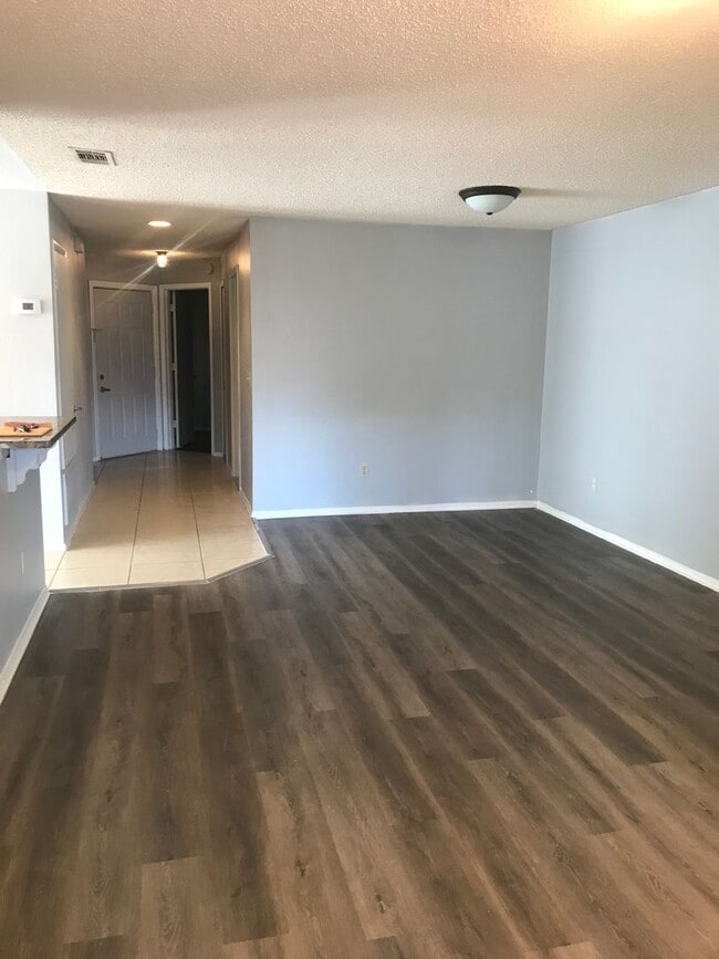 Photo - 7665 Sugar Bend Dr Unidad 7665 SBD