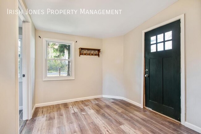 Photo - 5875 Lakeview Terrace