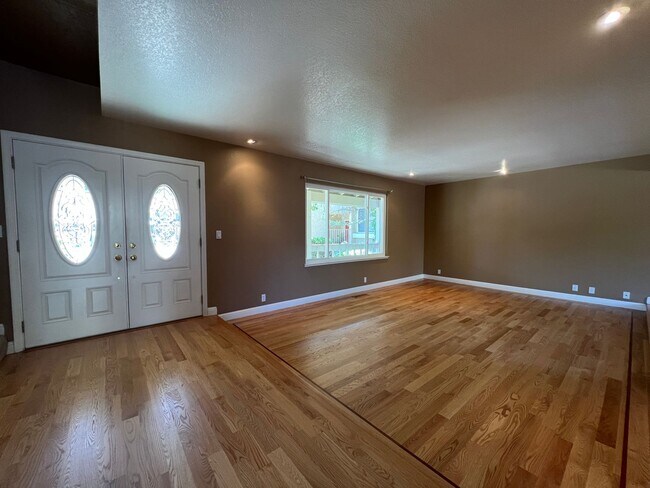 Photo - Immaculately Remodeled 5 Bedroom 2.5 Bath Almaden Gem