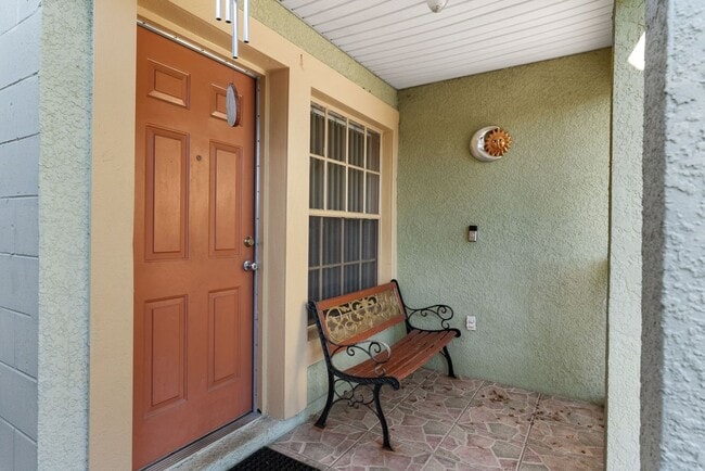 Photo - 9780 Hollyhill Dr