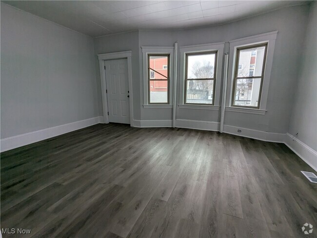 Building Photo - 1463 W 84th St Unit 4 Rental