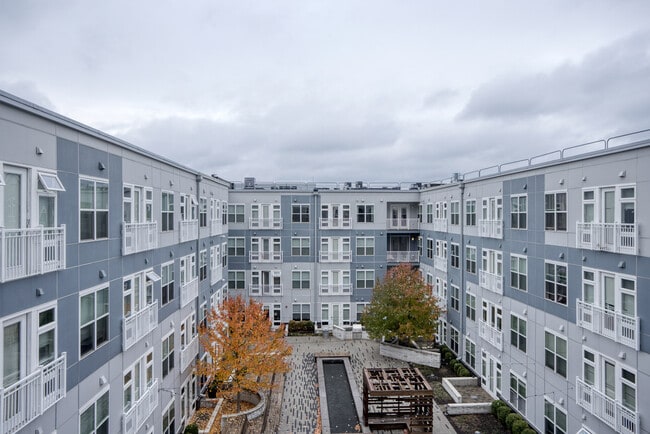 Photo - 445 Artisan Way Unidad FL2-ID5229A