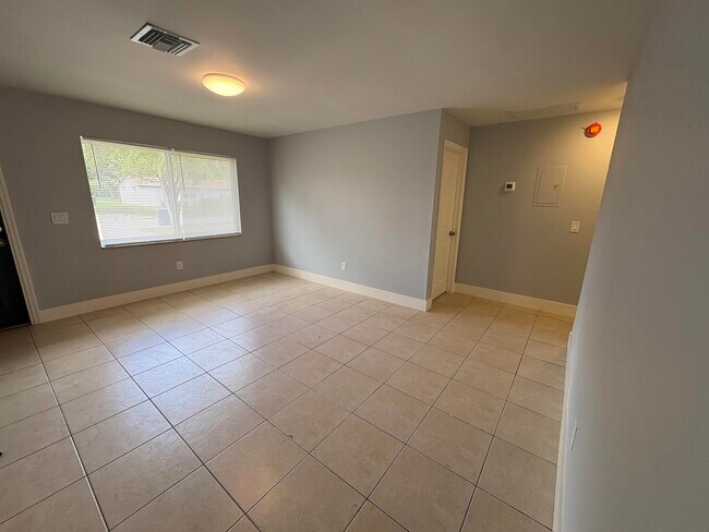 Photo - 4593 Coconut Rd