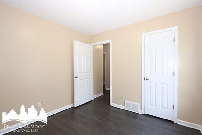 Photo - 1092 Cross Wood Ln