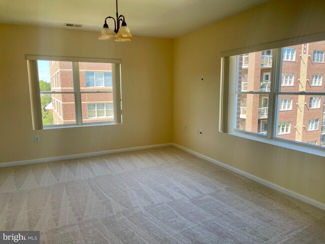 Photo - 12251 Roundwood Rd Unit 608