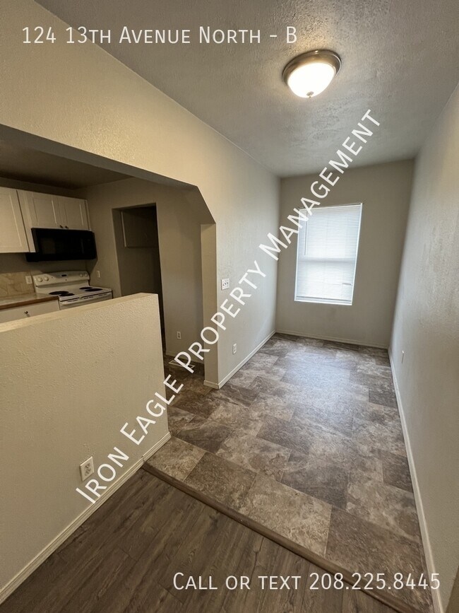 Photo - 124 13th Ave N