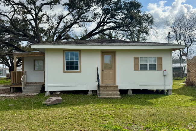 Building Photo - 1003 Lester Dr Rental