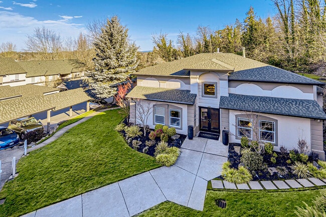 Leasing Office at Scott Mountain Apartments - Scott Mountain