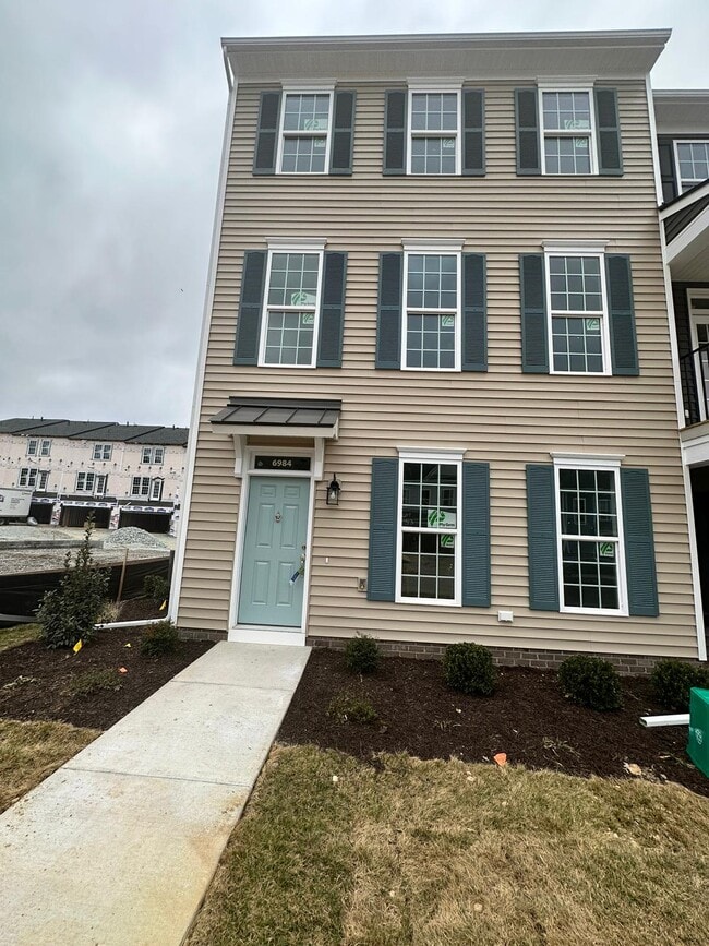 Photo - 7057 Dunton Rd