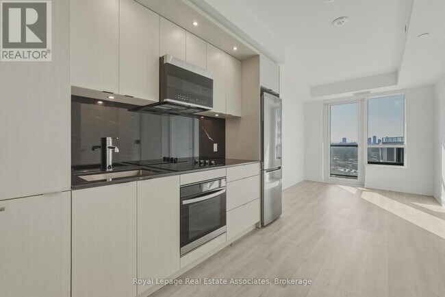 Photo - 60 Central Park Roadway Unit 1411