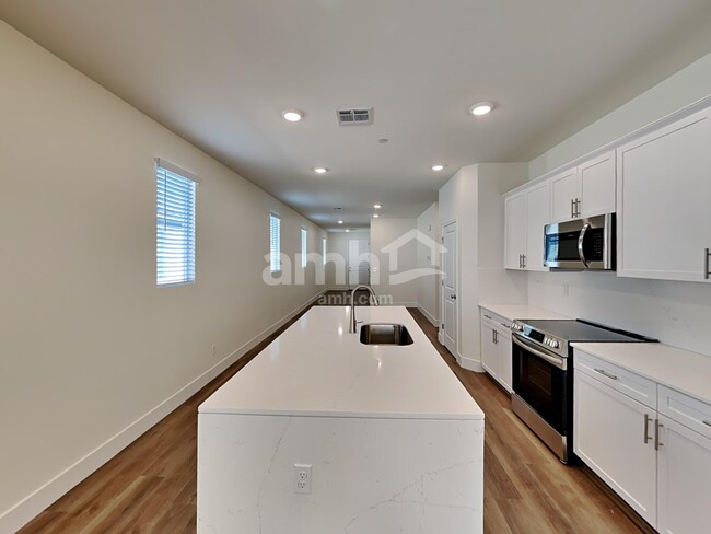 Photo - 521 Sacred Lotus Pl House