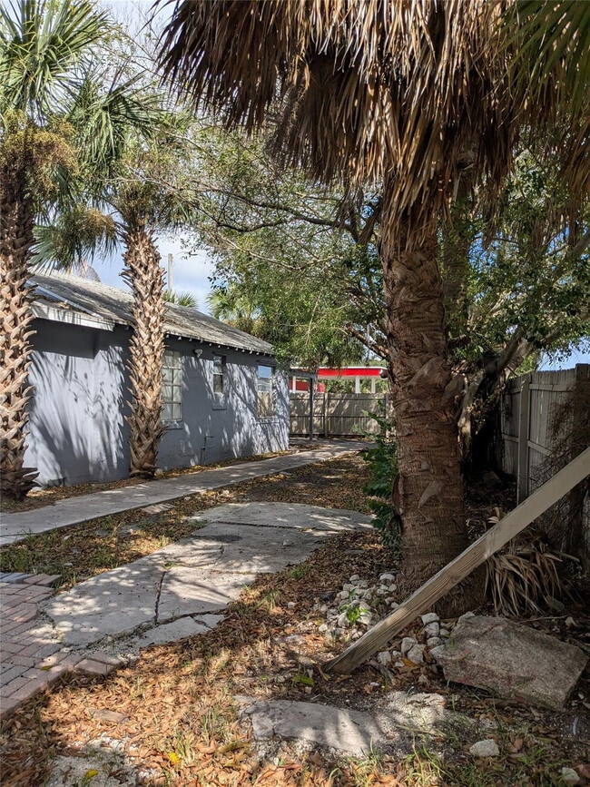 Photo - 1110 Palm Beach Lakes Blvd