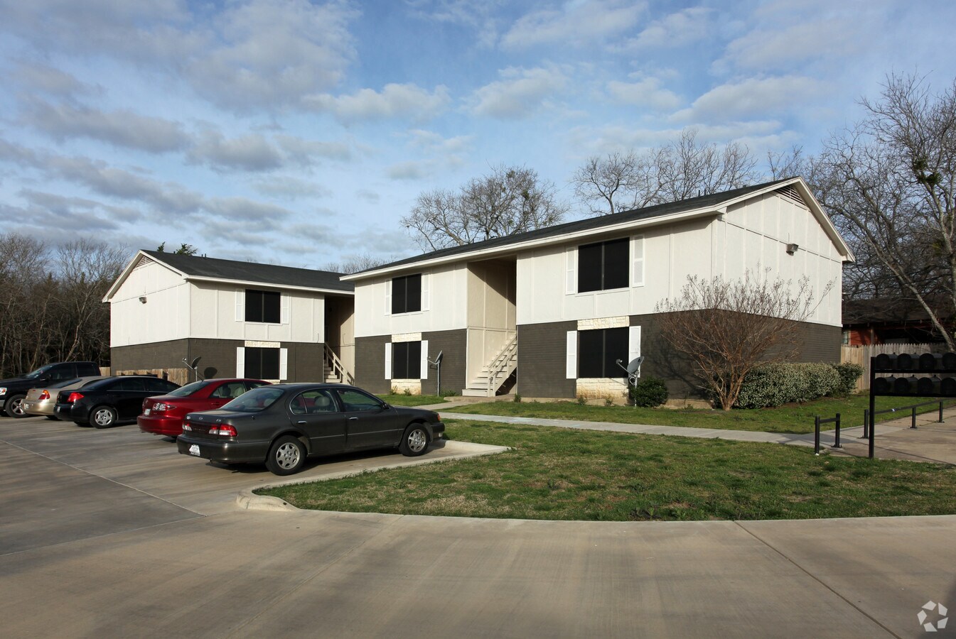 Photo - Clay Street Apartments