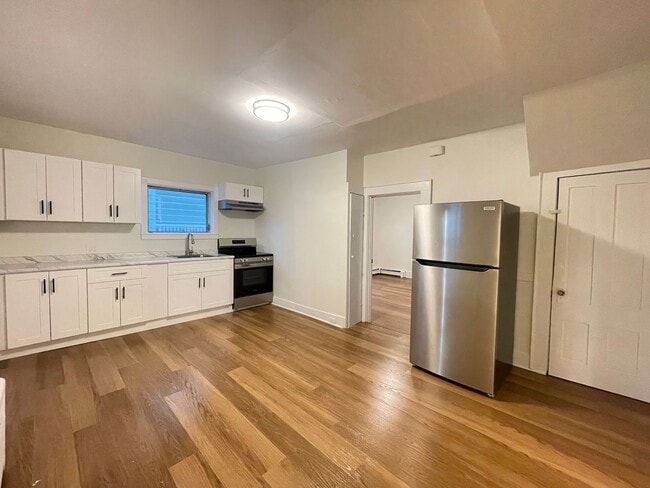 Building Photo - 33 Malvern St Unit 1