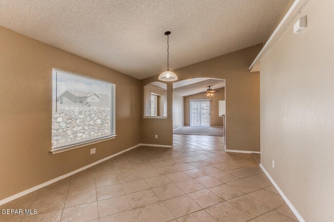 Photo - 10964 Northview Dr