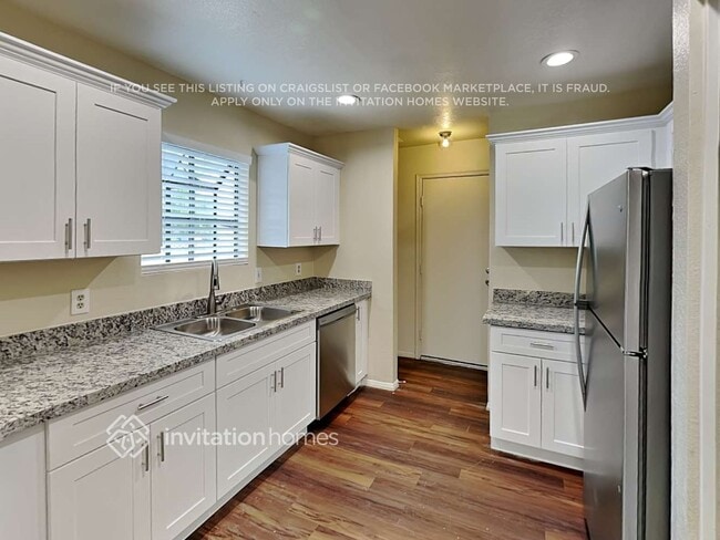 Photo - 10017 N 66th Ave