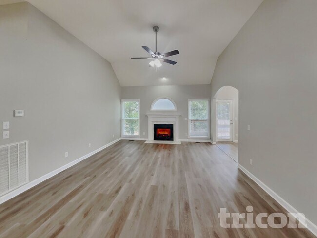 Photo - 4981 Tulip Grove Ln