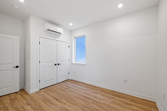 Photo - 1309 Cambridge St Unidad 501