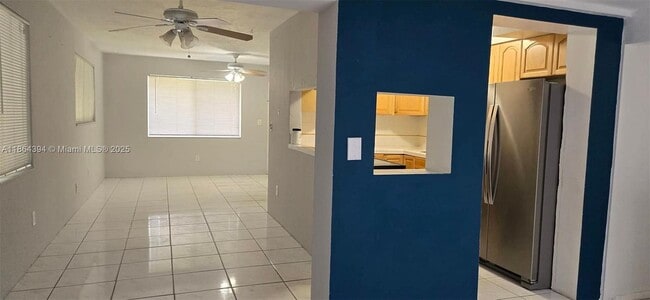 Photo - 502 N 70th Way