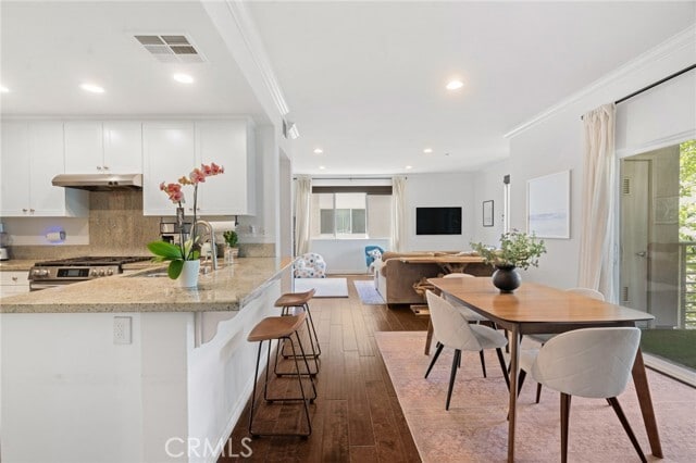 Building Photo - 13021 Central Unit 303