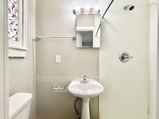 Photo - 521 NW 114th St