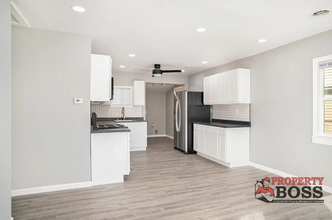 Photo - 4216 W 19th Plaza