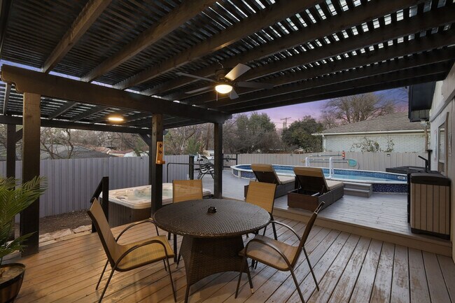 Photo - 8005 Woodhue Rd Unit ID1056410P