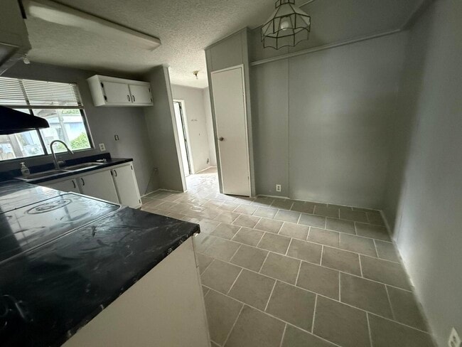 Photo - 9301 SE 61st Dr