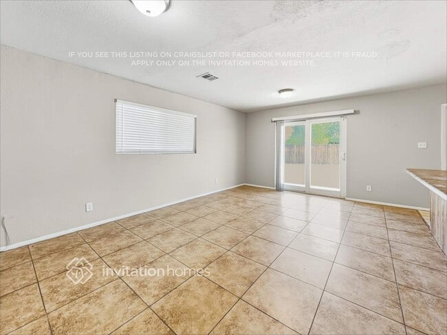 Photo - 3520 W Lawrence Rd