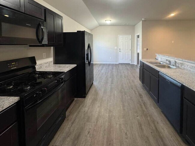 Photo - 3BD/2BTH Home Minutes from Lake El Reno!