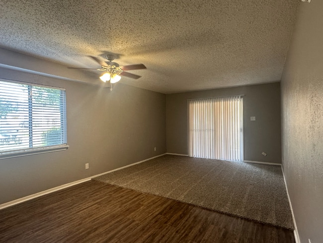 Building Photo - 2114 E Marshall Ave Rental