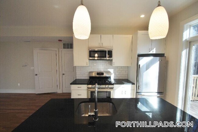 Photo - 145 Marcella St Unit 2