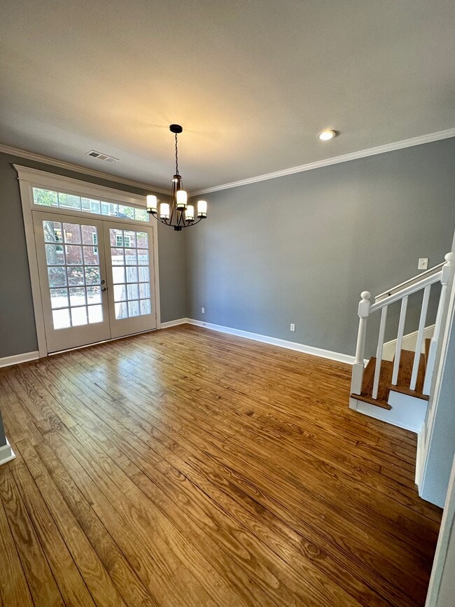 Photo - 1994 Peabody Ave