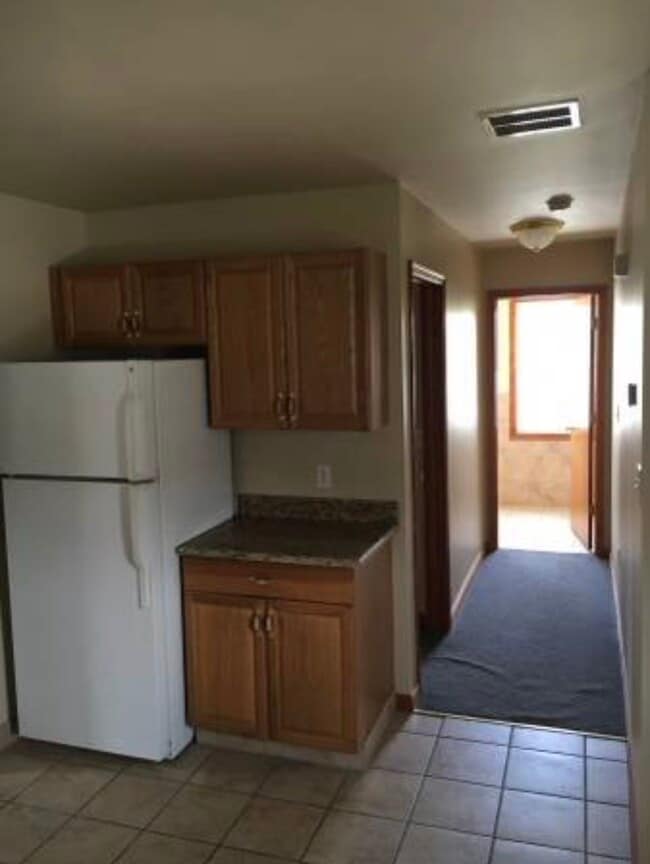 Photo - 139 N Third St Unidad 2A