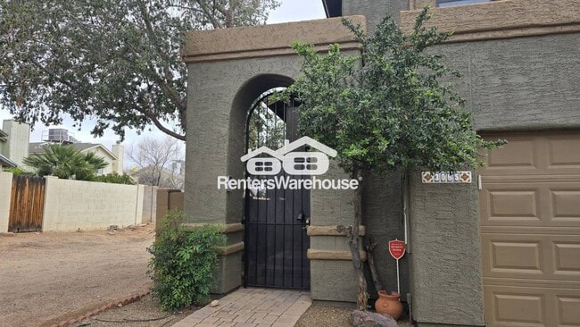 Building Photo - 3065 W Tarina Ct