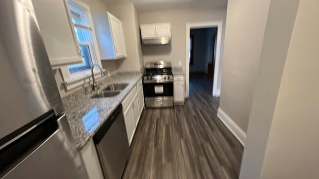 Photo - 592 Sanford Ave