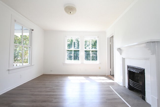 Photo - 706 Shull St