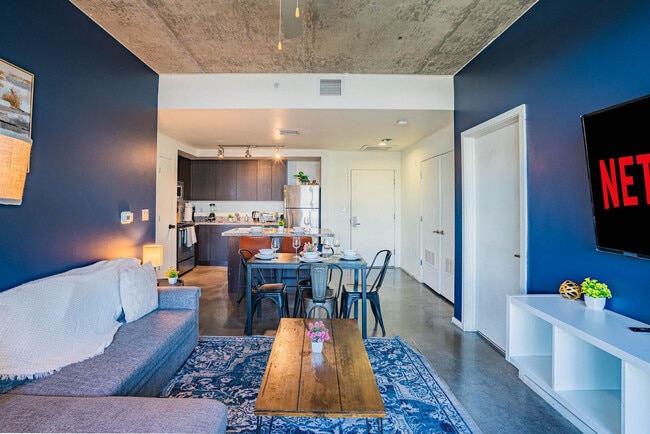 Photo - 333 E Roosevelt St Unit ID1263046P