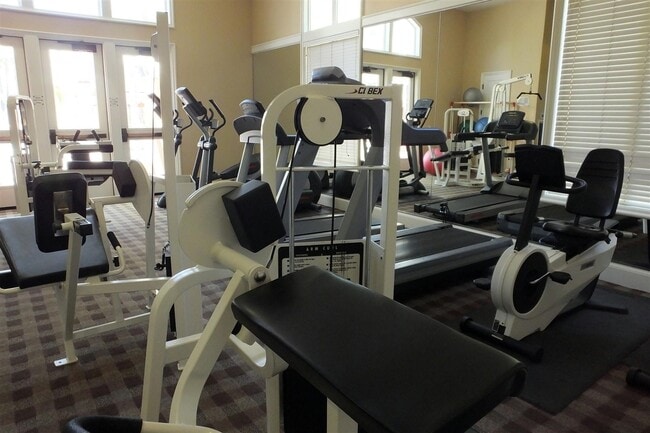 Building Photo - 2BR/2BA Plus Bonus/office Condo at The Hei... Unit 202