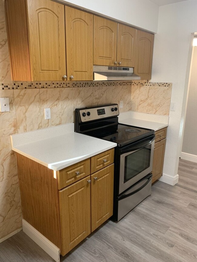 Photo - FOR RENT!!! SPACIOUS 3 BEDROOM 2 BATHROOM ...