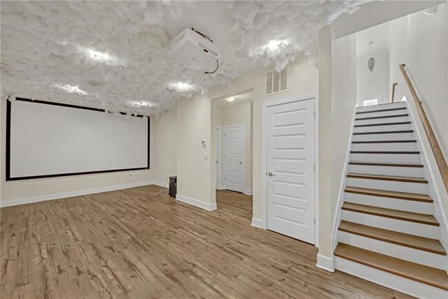 Photo - 860 Stonehill Ln