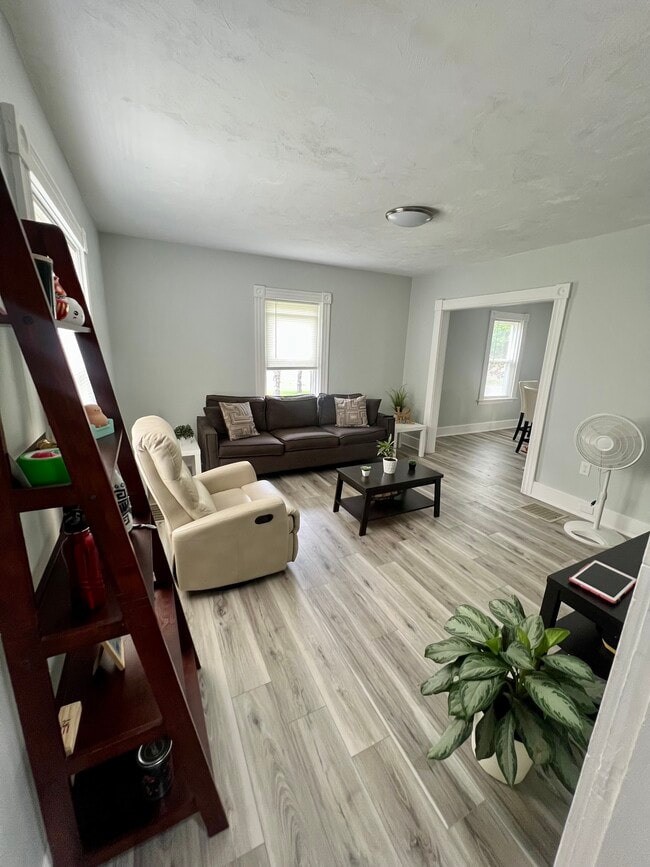 Sala de estar - 203 Hall St