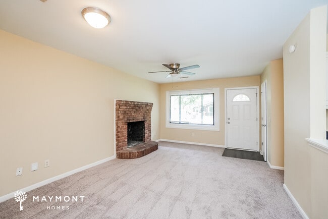 Photo - 32 Elmwood Pl