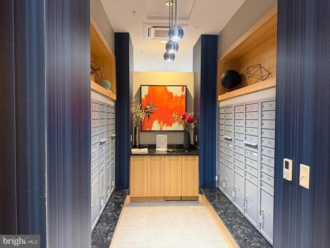 Photo - 1320 Fenwick Ln Unit 700