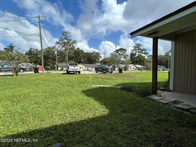 Photo - 808 Meadowbrook Dr