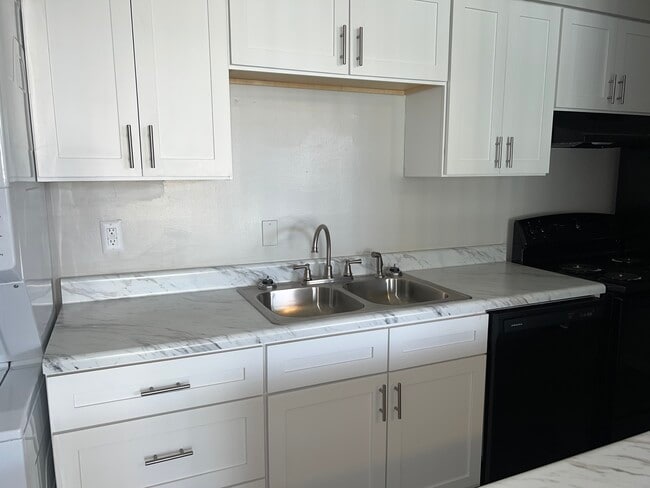 Remodeled 1 bedroom