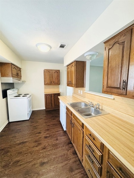 Photo - 1104 Ashland Dr